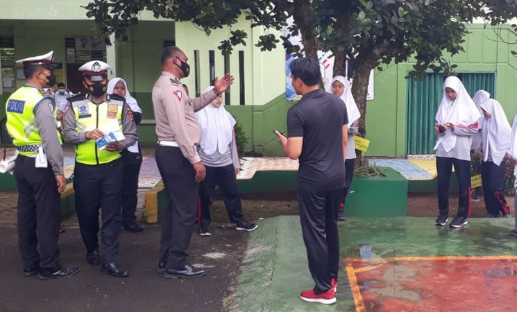 Edukasi_Berlalu_Lintas_di_MAN_1_3.jpg